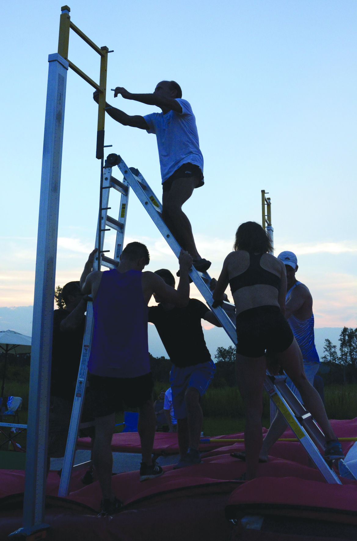 7-14 POLE VAULT 3
